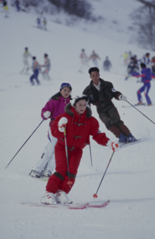 1993年2月、スキーを楽しまれる紀子さま