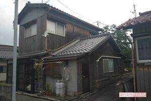 東谷直人容疑者と亡くなった母親が住む自宅