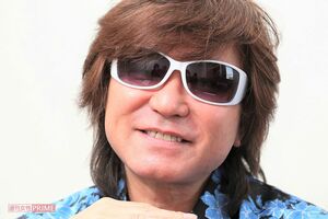 今年5月に還暦を迎えた。7月31日には都内でバースデーライブを開催予定。詳細は公式ブログで　https://ameblo.jp/t-akira5/