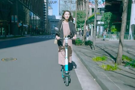 『LUUP』利用動画では“ノーヘルメット”で走行（公式YouTubeより）