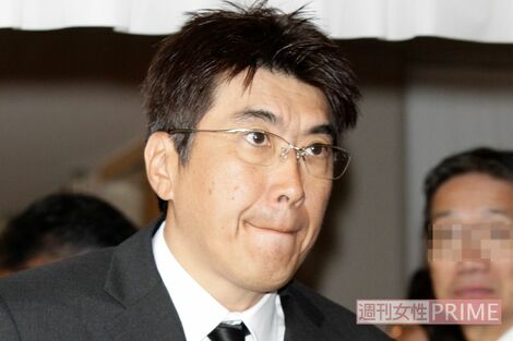 とんねるず・石橋貴明、セクハラ下半身露出報道を「覚えてない」発言、賛否のなか指摘された日枝久譲りの“逃げ体質”