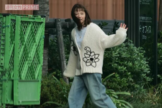 2025年11月3日、ドラマ『ちょっとだけエスパー』撮影に臨んだ宮﨑あおい