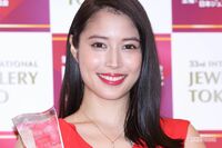 広瀬アリス「白目を剥いて…」突如変顔動画をアップ!赤西仁との熱愛発覚もノーダメージに納得のワケ