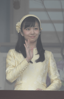 上皇さま（当時は天皇陛下）の誕生日一般参賀に出席した当時21歳の佳子さま（2016年12月23日）