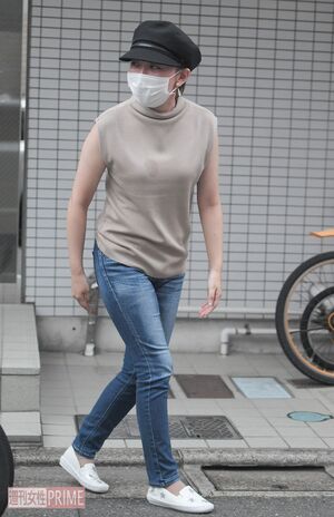 直撃に答える加藤綾菜