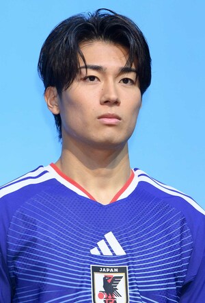 サッカー日本代表の中村敬斗