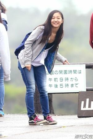 合宿2日目に「山梨県立まきば公園」で記念撮影をしようと、友達をお誘いに(5月16日)