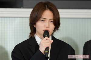 会見で元メンバーの猪俣に対して怒りを露わにした菊池風磨(撮影/編集部)