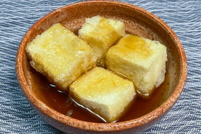 揚げ出し豆腐はアルコール度数の高い日本酒から胃を守るのに最適なおつまみ（画像はイメージです）