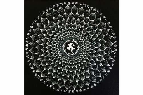 修行を終えて描き始めた曼荼羅。「お守りに欲しい」という人も