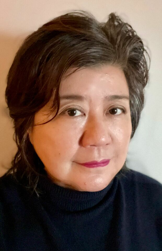 じびき・いくこ　スタイリスト。1959年生まれ。『non-no』『MORE』『SPUR』など、数々のファッション誌で活躍。現在は、ファッションアイテムのプロデュースからトークショーなど幅広く活動する。『60歳は人生の衣替え』など著書多数。（写真提供／地曳いく子さん）