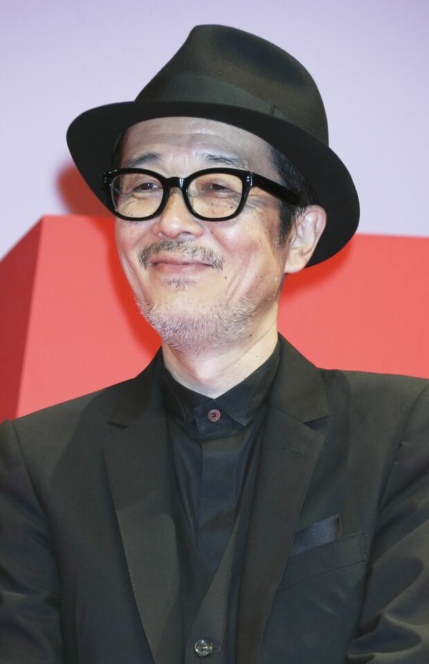 イラストレーター、小説家、ミュージシャン、俳優など多種多様な顔を持つリリー・フランキー