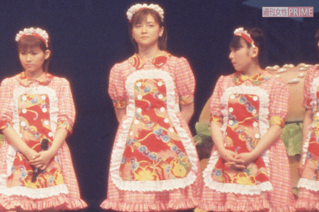 02年に上演されたミュージカル『モーニングタウン』での吉澤ひとみ（中央）