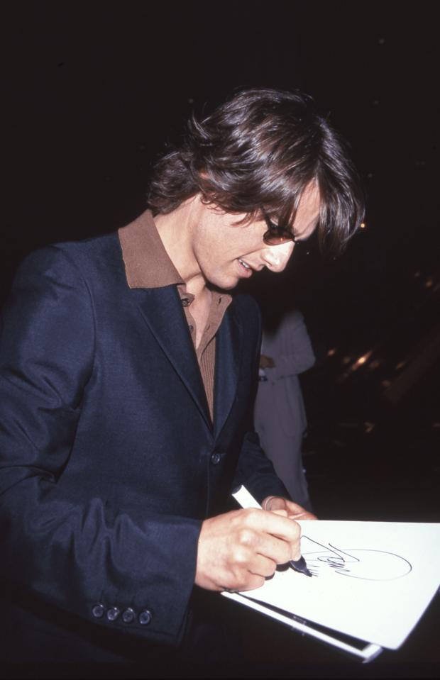 '00年6月、『ミッション:インポッシブル2（M:I-2）』のプロモーションで日本に。気さくにサインに応じる