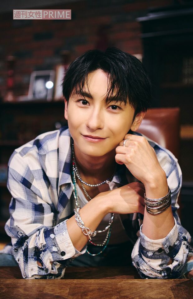 「AAA」與真司郎　撮影／山田智絵