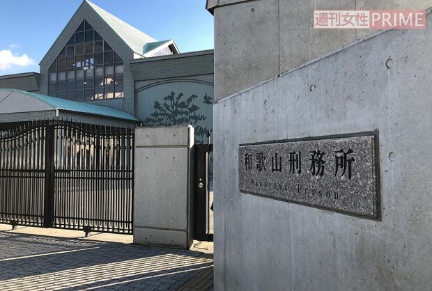 さくらさんが服役している和歌山刑務所をはじめ、全国にある女子刑務所では、受刑者の大半を窃盗犯が占める