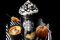 スターバックスのハロウィン限定『Boooooフラペチーノ』「黒いのが出る」飲んだ翌日、体に異変が出る人が続…