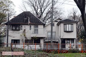 事件現場。現在は塀で囲われて出入りできないようになっている