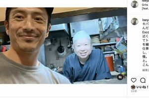復帰報道と同日、伊勢谷友介がSNSに蕎麦店を訪れたことを報告（本人のインスタグラムより）