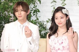ドラマ「王様に捧ぐ薬指」の制作発表に出席した橋本環奈と山田涼介（Hey! Say! JUMP）