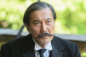 嘉納治五郎を演じる役所広司　(c)NHK