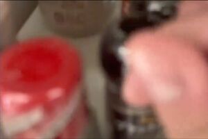 SNSで拡散されている「七味万引き動画」