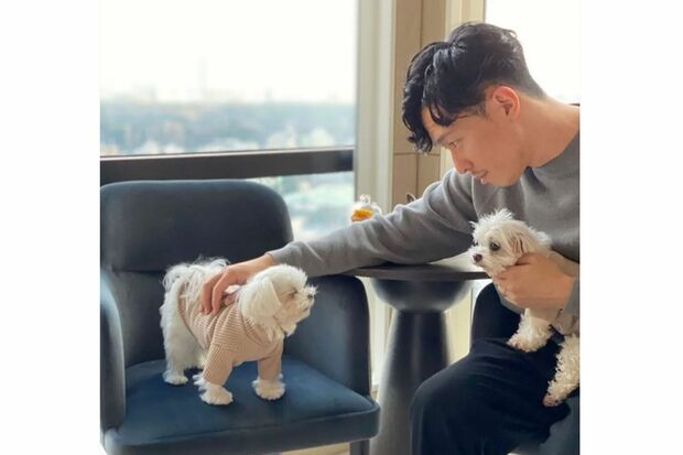 篠田麻里子の夫・高橋勇太氏。自身が社長を務める『HITOWAN』の公式HPより