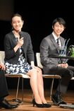 羽生結弦と荒川静香が除幕式に登壇