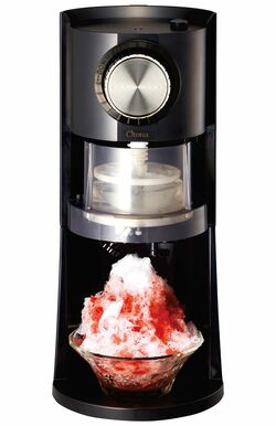 専門店のようなかき氷が楽しめる電動わた雪かき氷器プレミアムDSHH-20(ドウシシャ/10780円)