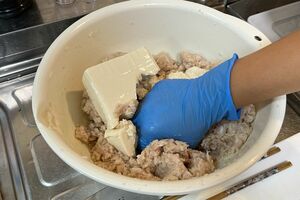 もやしや豆腐は、かさ増しにも大活躍