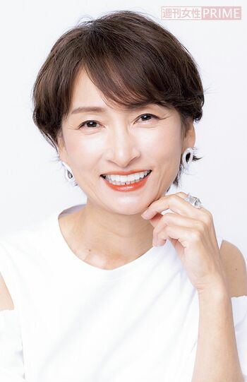 望月みわさん(61)●唇がやせてくすみも出てきたという望月さん。「ハチミツとスクラブを使ったマッサージなどをしてケアしていますが、薄くなってきた唇をふっくら見せるテクを知りたいです!」 撮影/矢島泰輔