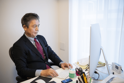小説家・堂場瞬一さん(撮影/山田智絵)