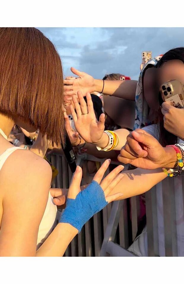 観客に胸を触られたことを訴えたDJ SODA(本人のツイッターより)