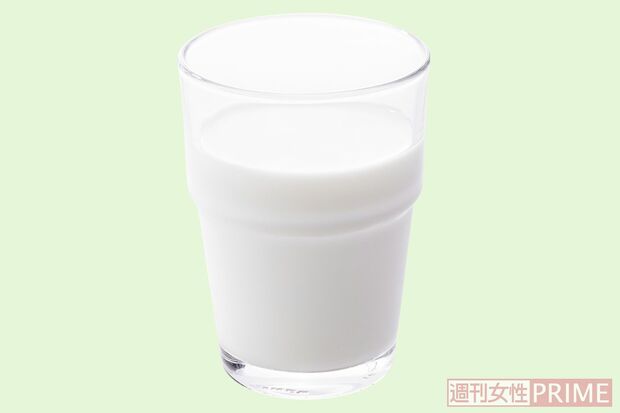 カルシウムが豊富な牛乳（撮影／廣瀬靖士）