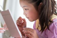 女子小学生向け雑誌『ちゃお』デパコスを紹介で「子供に化粧品を勧めるな」親世代の苦悩と現役中学生の“メ…