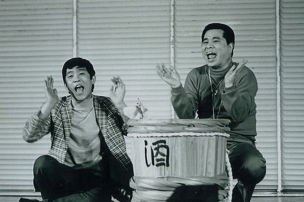 コント55号では設定だけ決めてあとは2人のアドリブだった