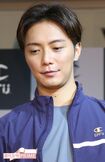 現在、海外に移動しているという成宮氏