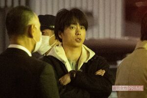 '23年1月放送予定のドラマ『大病院占拠』のロケに臨む櫻井翔(2022年)