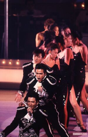 ダンス力にも定評があった少年隊のステージ