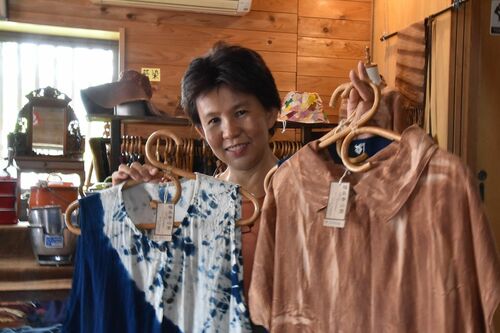 震災直後、自宅にあったテントを出して臨時カフェを作ったタイ人のラーさん