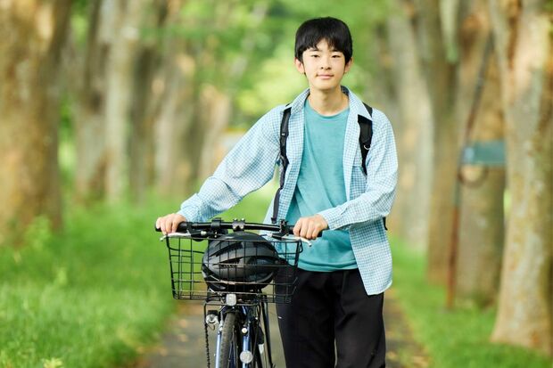 9月6日、19歳の誕生日を迎えられた悠仁さまは、成年式に臨まれた(宮内庁提供)