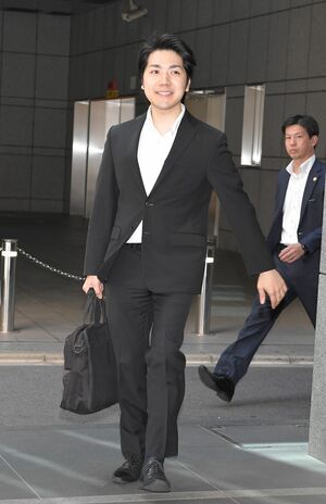 小室圭さんは母・佳代さんの“言いなり”だったという
