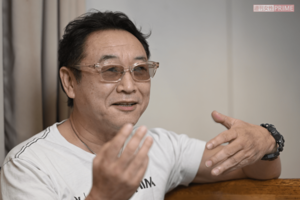 「音楽を始めたときは、ただただギターを弾いていたかった。だから自分がヴォーカルになって歌うことに対して特別な思いはなかった」と、語る杉山だが、その歌唱力はアマチュア時代から周囲の誰もが認めていた。撮影／渡邉智裕