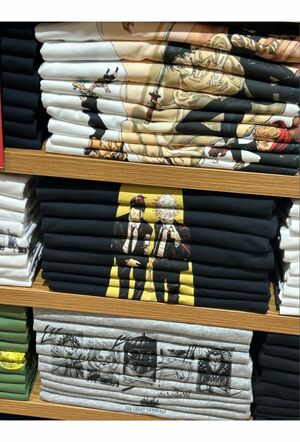 ファン歓喜の陳列（ユニクロ公式Xより）