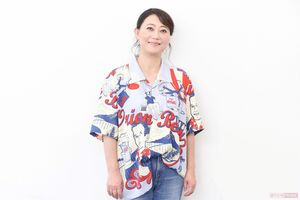 友近　撮影／吉岡竜紀