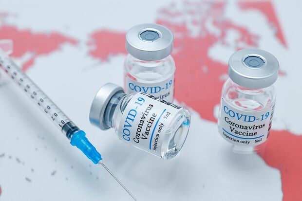 日本でも高齢者から新型コロナワクチンの接種が始まった