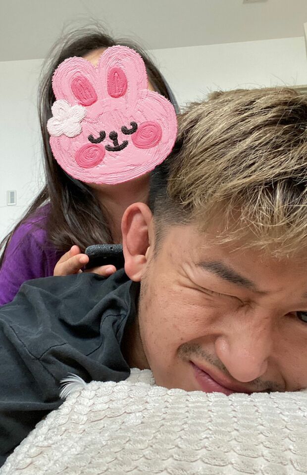 娘との暮らしぶりをブログで報告する才賀紀左衛門（本人ブログより）