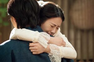 舞踏練習会の発足式後、寿恵子が高藤を振って会場を飛び出す。駆けつけたのは……　写真提供／NHK