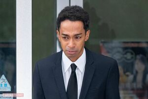 公然わいせつ容疑で逮捕後、釈放された『Aぇ！group』の草間リチャード敬太（2025年10月6日）