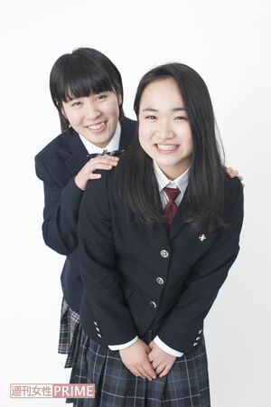 平野美宇（左）伊藤美誠（右）撮影／渡邉智裕